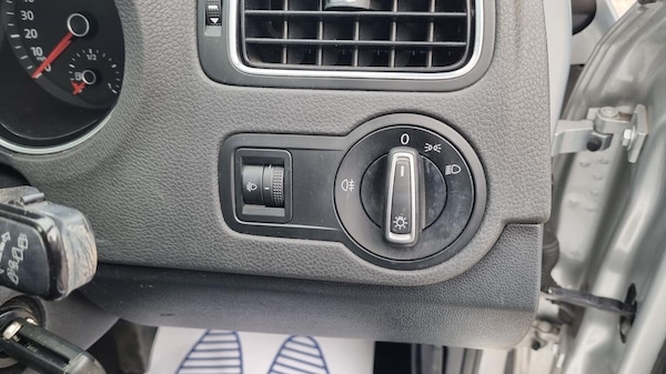 Used Volkswagen Polo 2015 for sale - 76268609: Photo 22