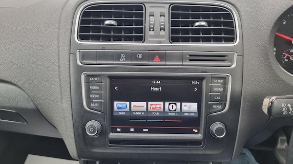 Used Volkswagen Polo 2015 for sale - 76268609: Photo 30