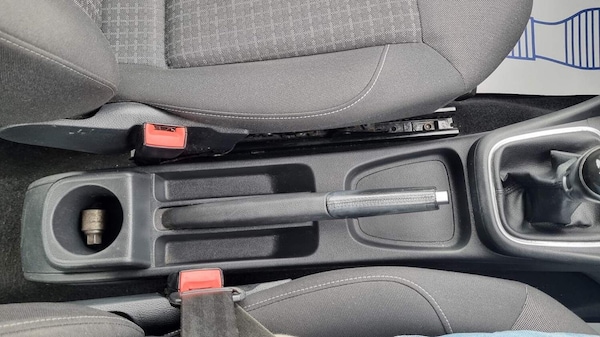 Used Volkswagen Polo 2015 for sale - 76268609: Photo 34