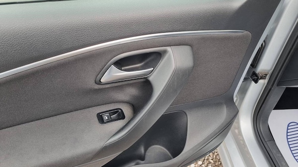Used Volkswagen Polo 2015 for sale - 76268609: Photo 43