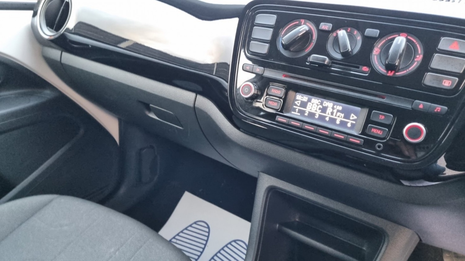 Used Volkswagen up! 2015 for sale - 76951043: Photo 35