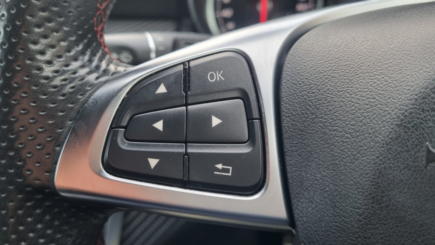 Used Mercedes-Benz A-Class 2017 for sale - 77363573: Photo 25