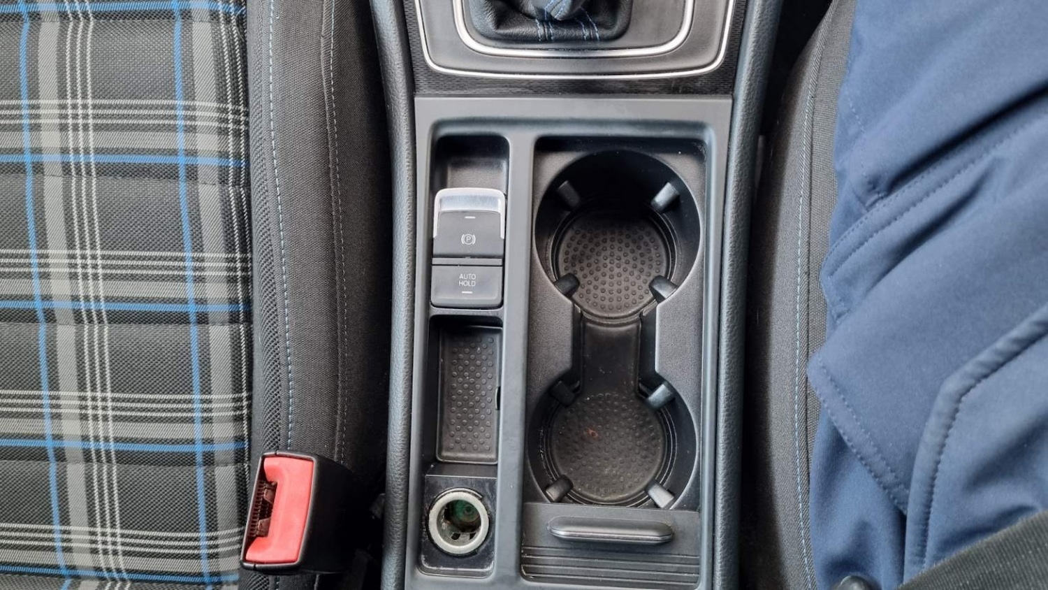 Used Volkswagen Golf 2015 for sale - 76848710: Photo 40