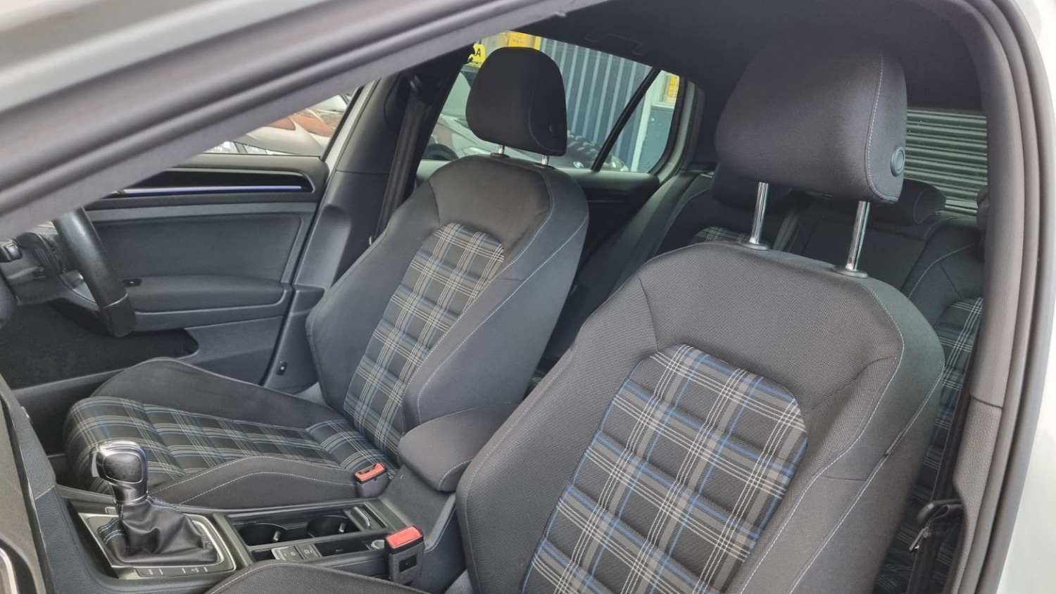 Used Volkswagen Golf 2015 for sale - 76848710: Photo 47