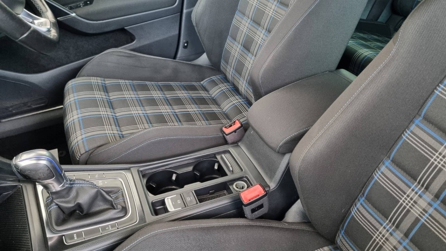 Used Volkswagen Golf 2015 for sale - 76848710: Photo 50