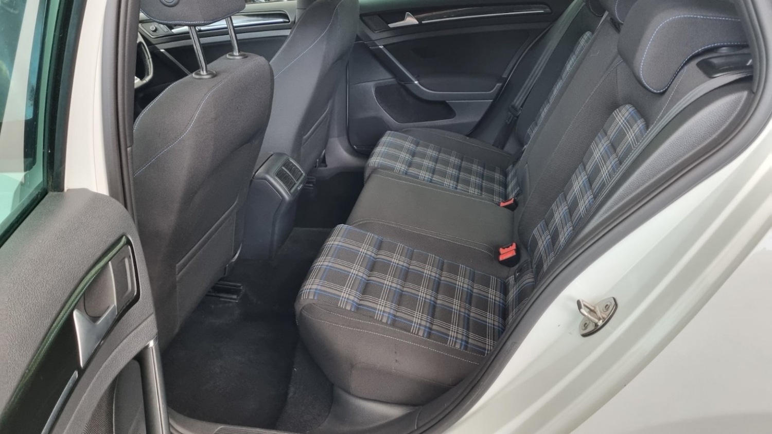 Used Volkswagen Golf 2015 for sale - 76848710: Photo 54