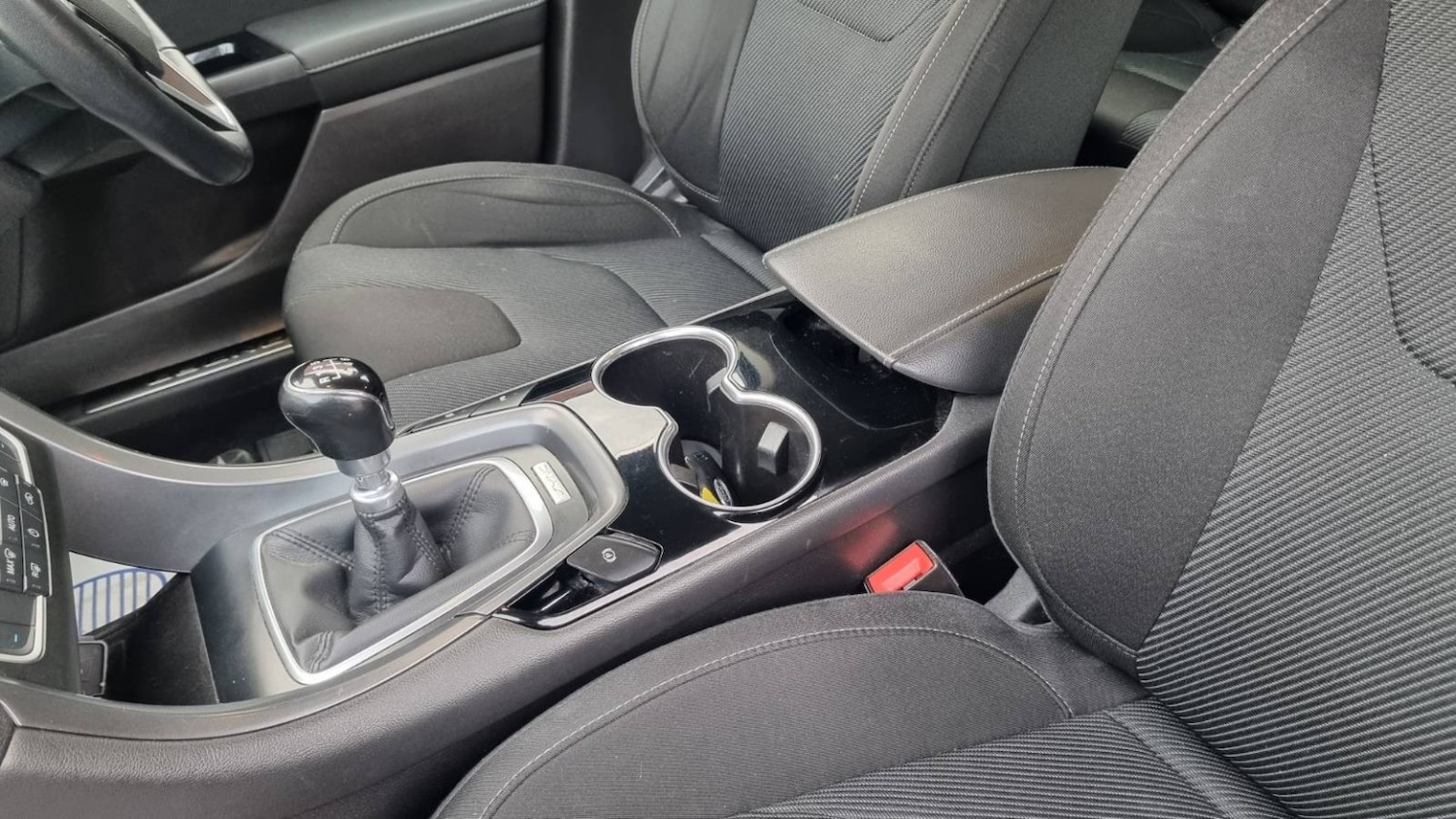 Used Ford Mondeo 2017 for sale - 77584530: Photo 46