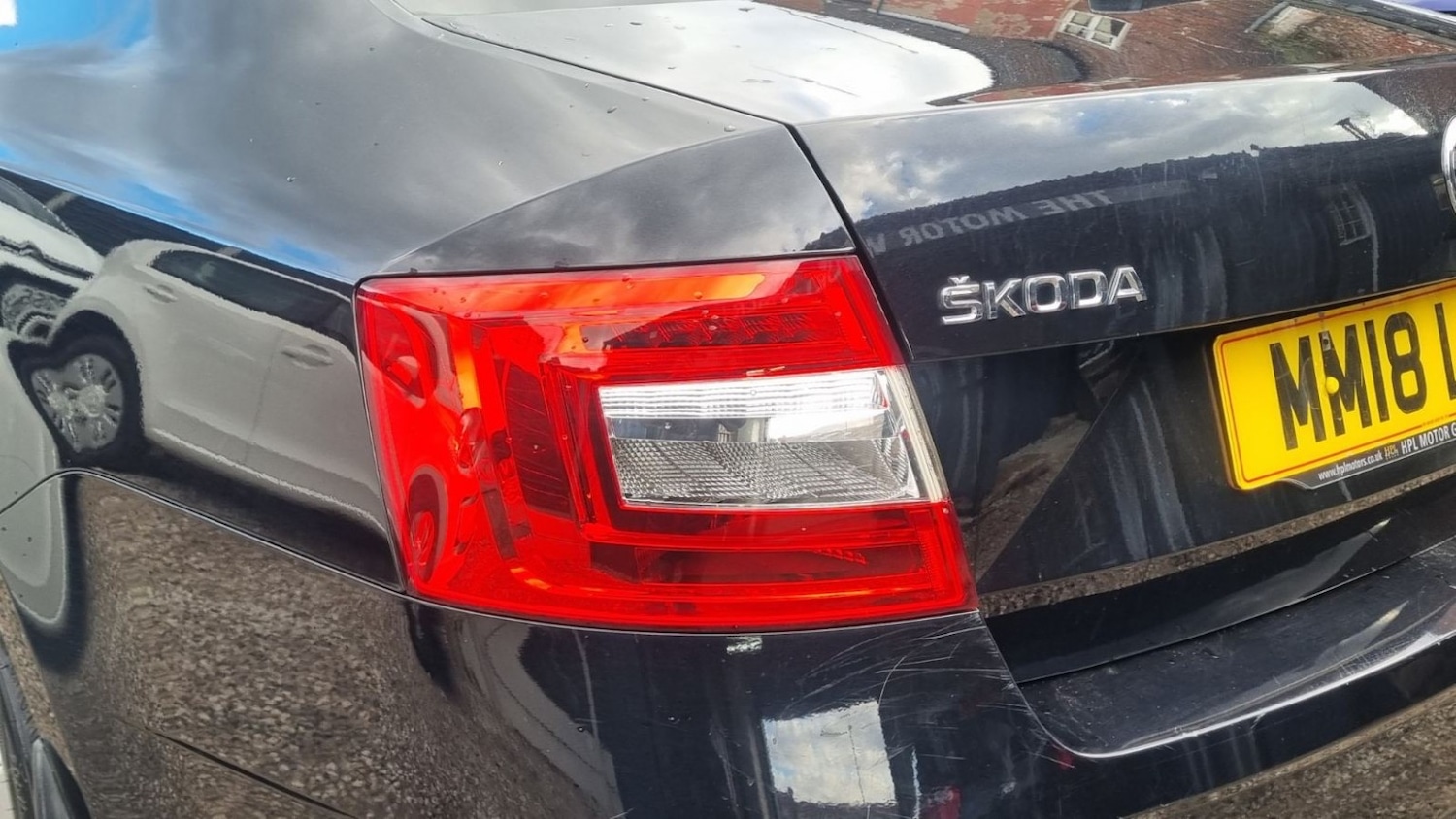 Used Skoda Octavia 2018 for sale - 76329779: Photo 12