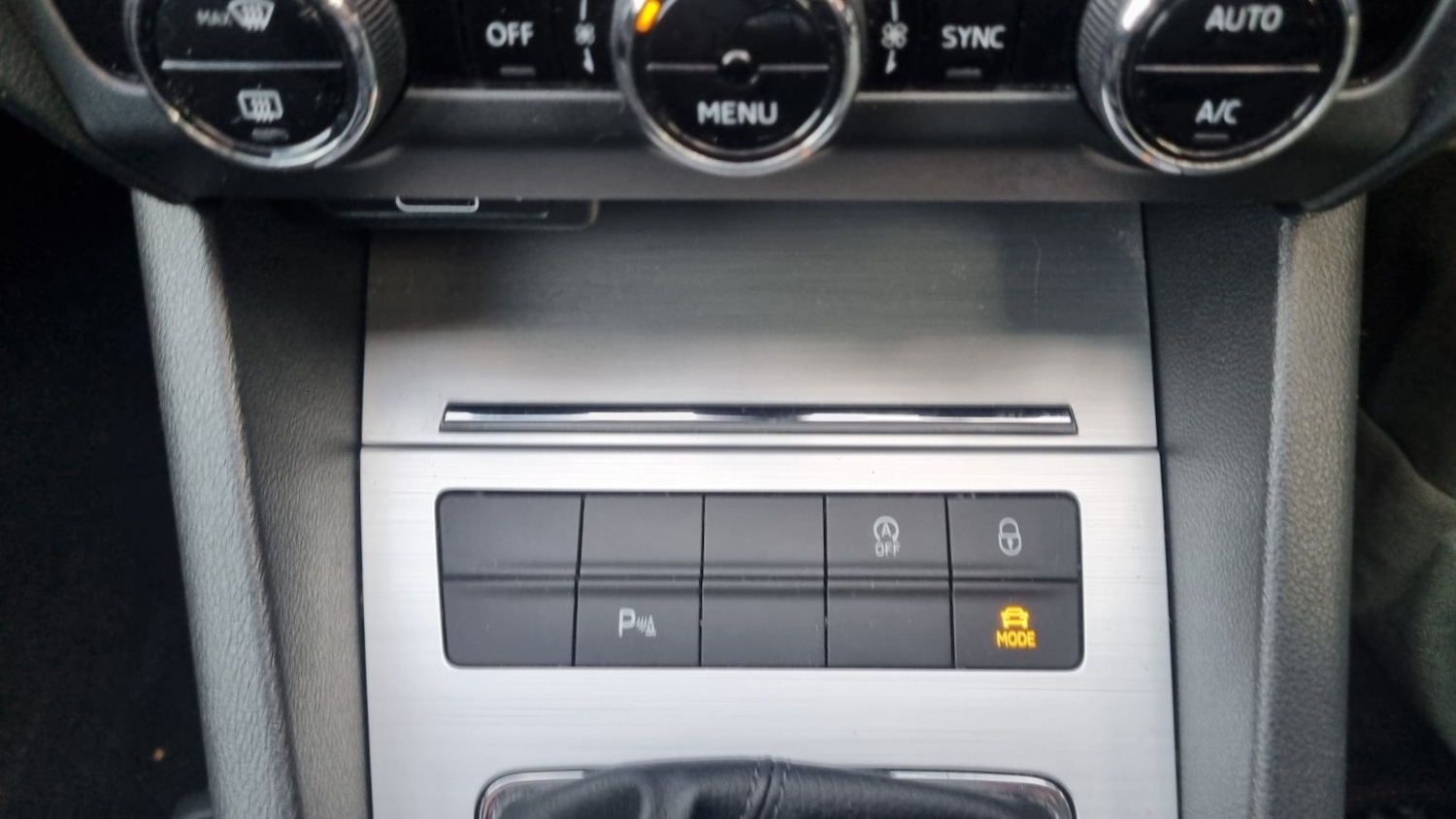 Used Skoda Octavia 2018 for sale - 76329779: Photo 44