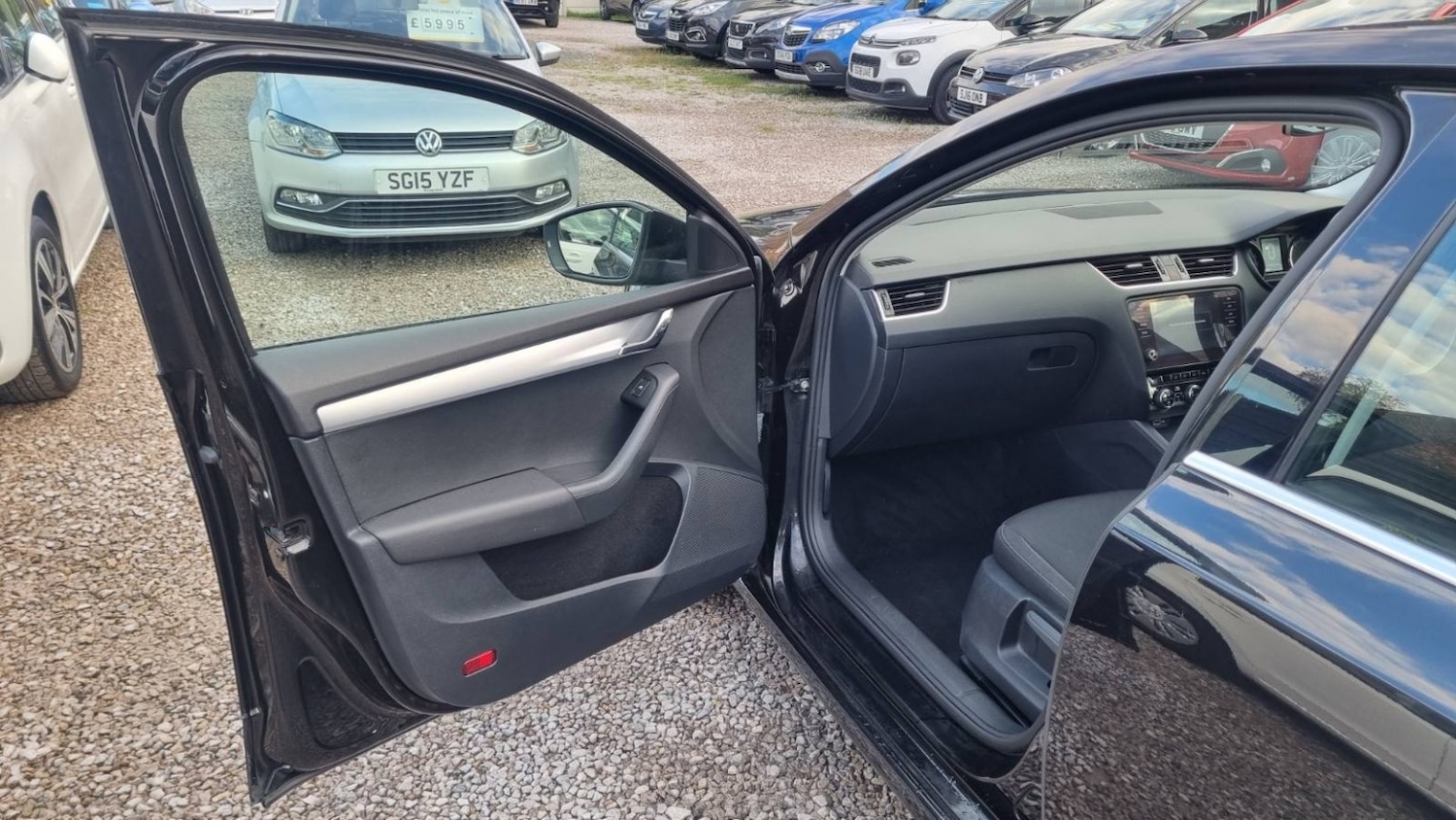 Used Skoda Octavia 2018 for sale - 76329779: Photo 51