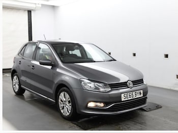 Used Volkswagen Polo 2016 for sale - 77584433: Photo