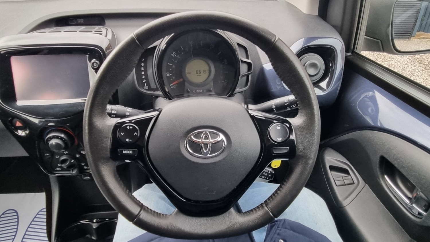Used Toyota AYGO 2015 for sale - 76531197: Photo 19
