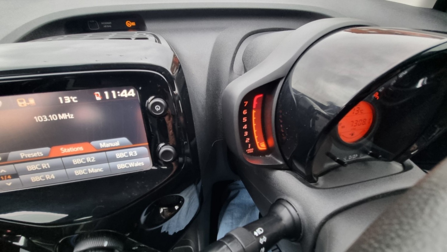 Used Toyota AYGO 2015 for sale - 76531197: Photo 24