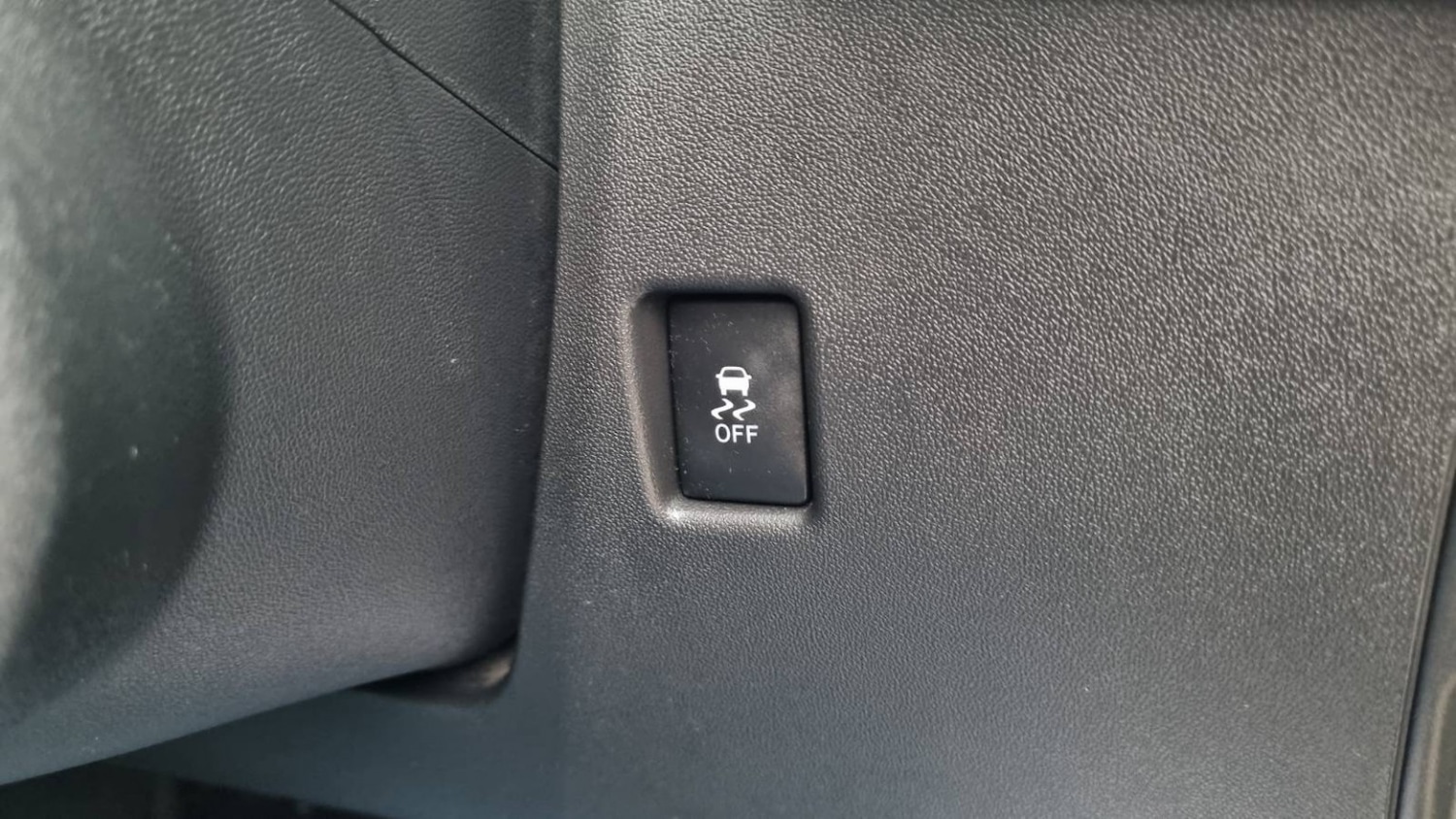 Used Toyota AYGO 2015 for sale - 76531197: Photo 27