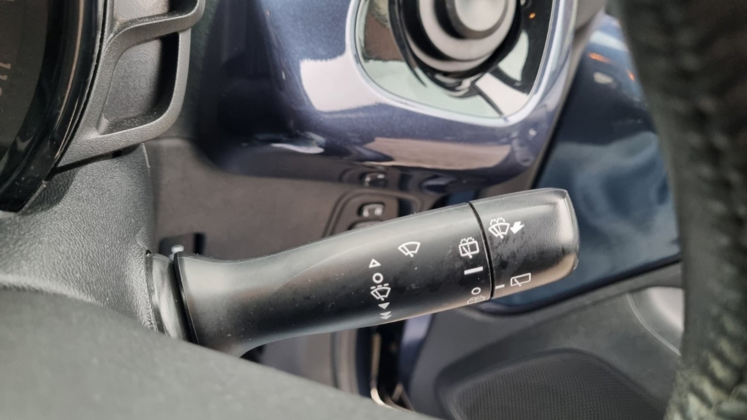 Used Toyota AYGO 2015 for sale - 76531197: Photo 30