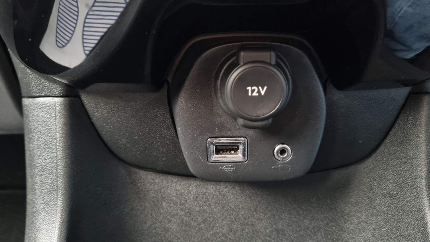 Used Toyota AYGO 2015 for sale - 76531197: Photo 35