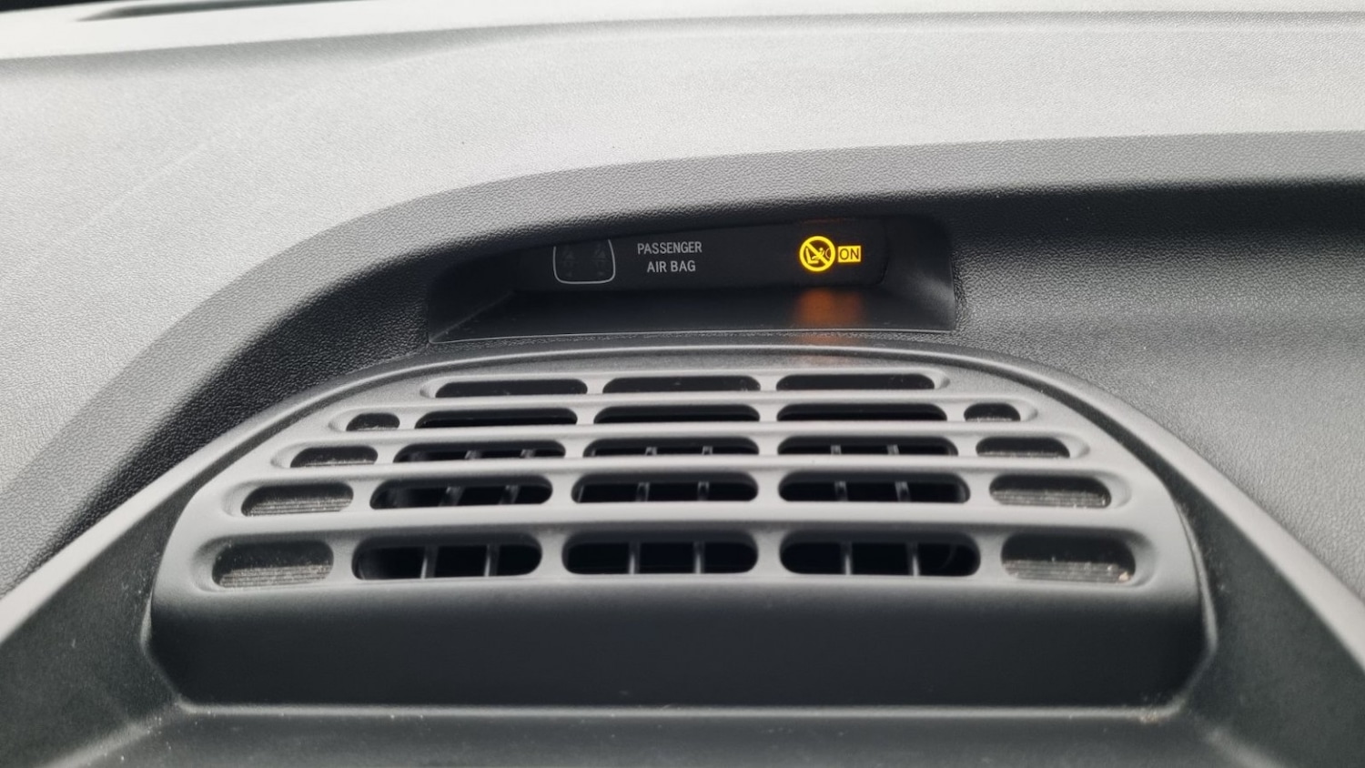 Used Toyota AYGO 2015 for sale - 76531197: Photo 40