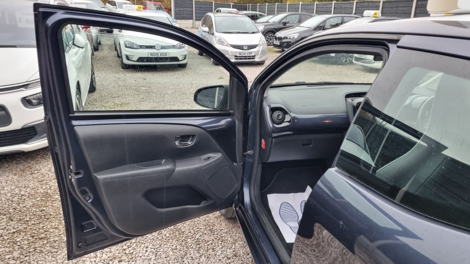 Used Toyota AYGO 2015 for sale - 76531197: Photo 43