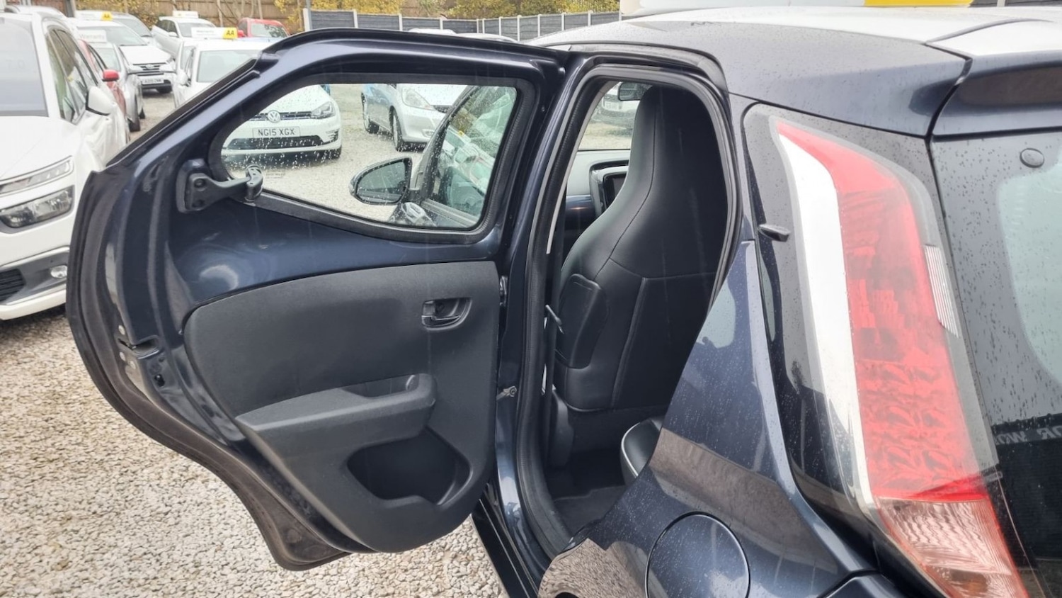 Used Toyota AYGO 2015 for sale - 76531197: Photo 50