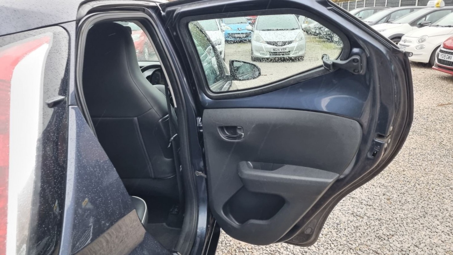 Used Toyota AYGO 2015 for sale - 76531197: Photo 55