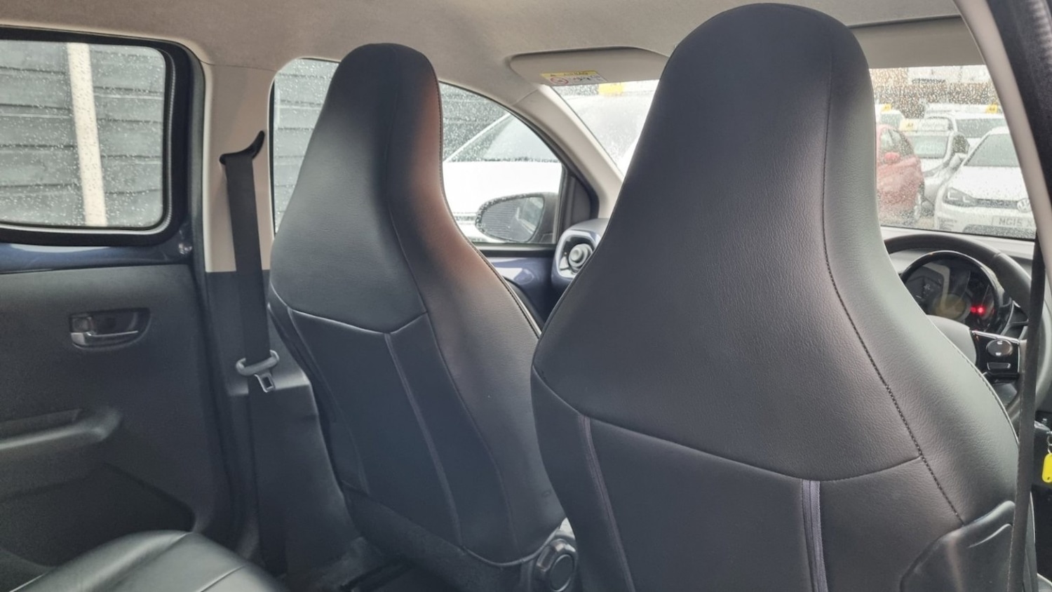 Used Toyota AYGO 2015 for sale - 76531197: Photo 58