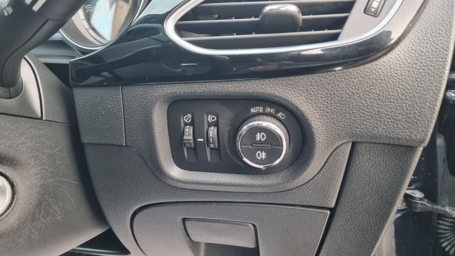 Used Vauxhall Astra 2019 for sale - 77681802: Photo 21