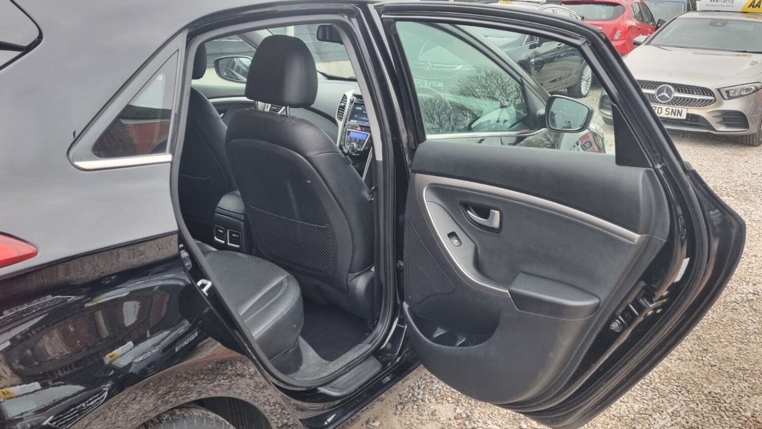 Used Hyundai i30 2016 for sale - 77363563: Photo 61