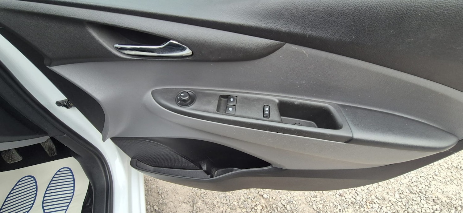 Used Vauxhall Viva 2015 for sale - 78038993: Photo 12