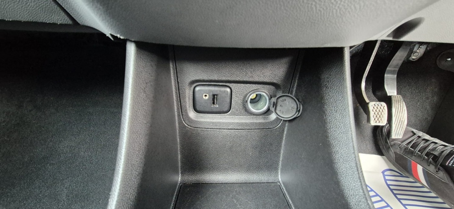 Used Vauxhall Viva 2015 for sale - 78038993: Photo 29