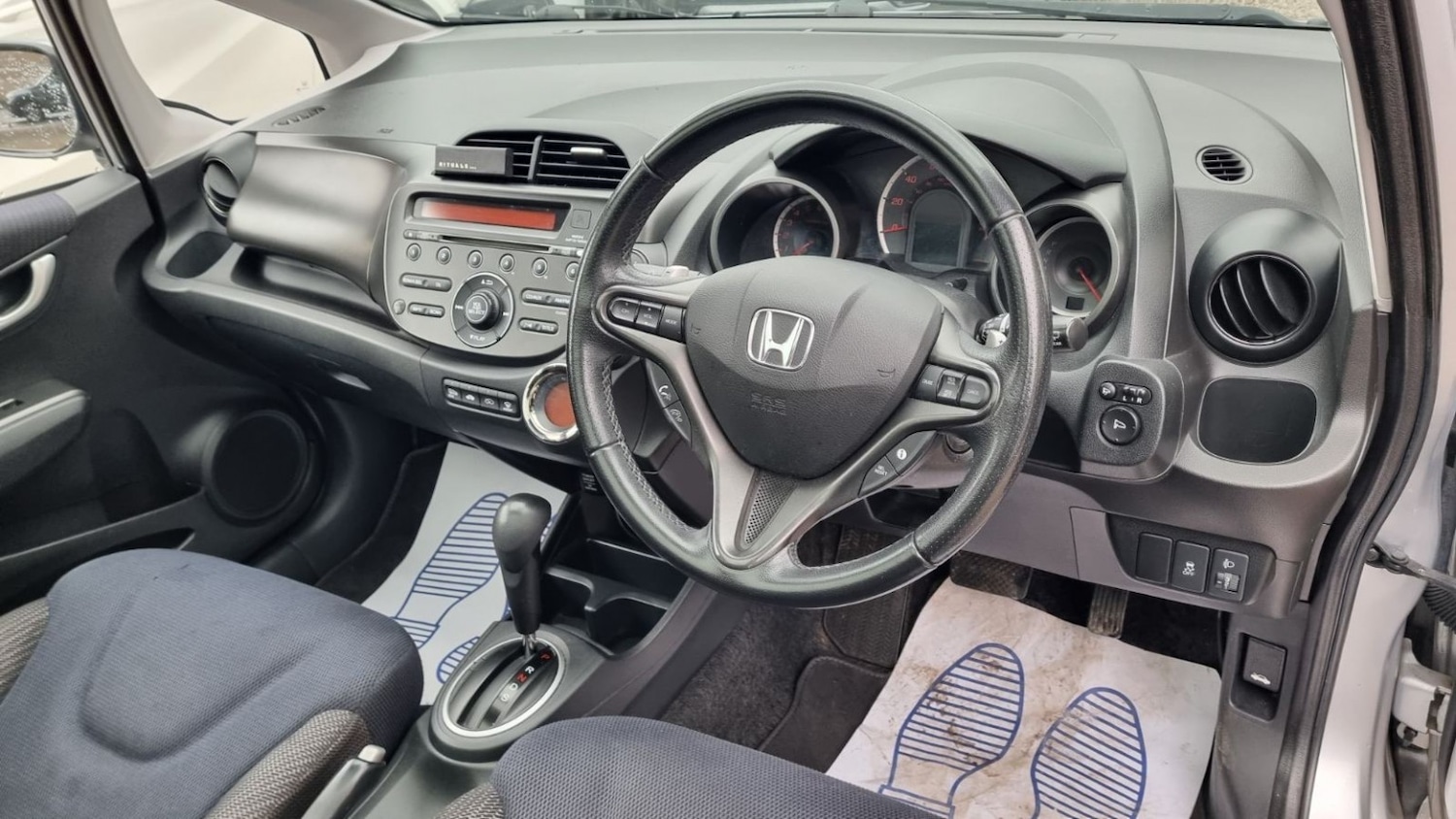 Used Honda Jazz 2014 for sale - 76531195: Photo 11
