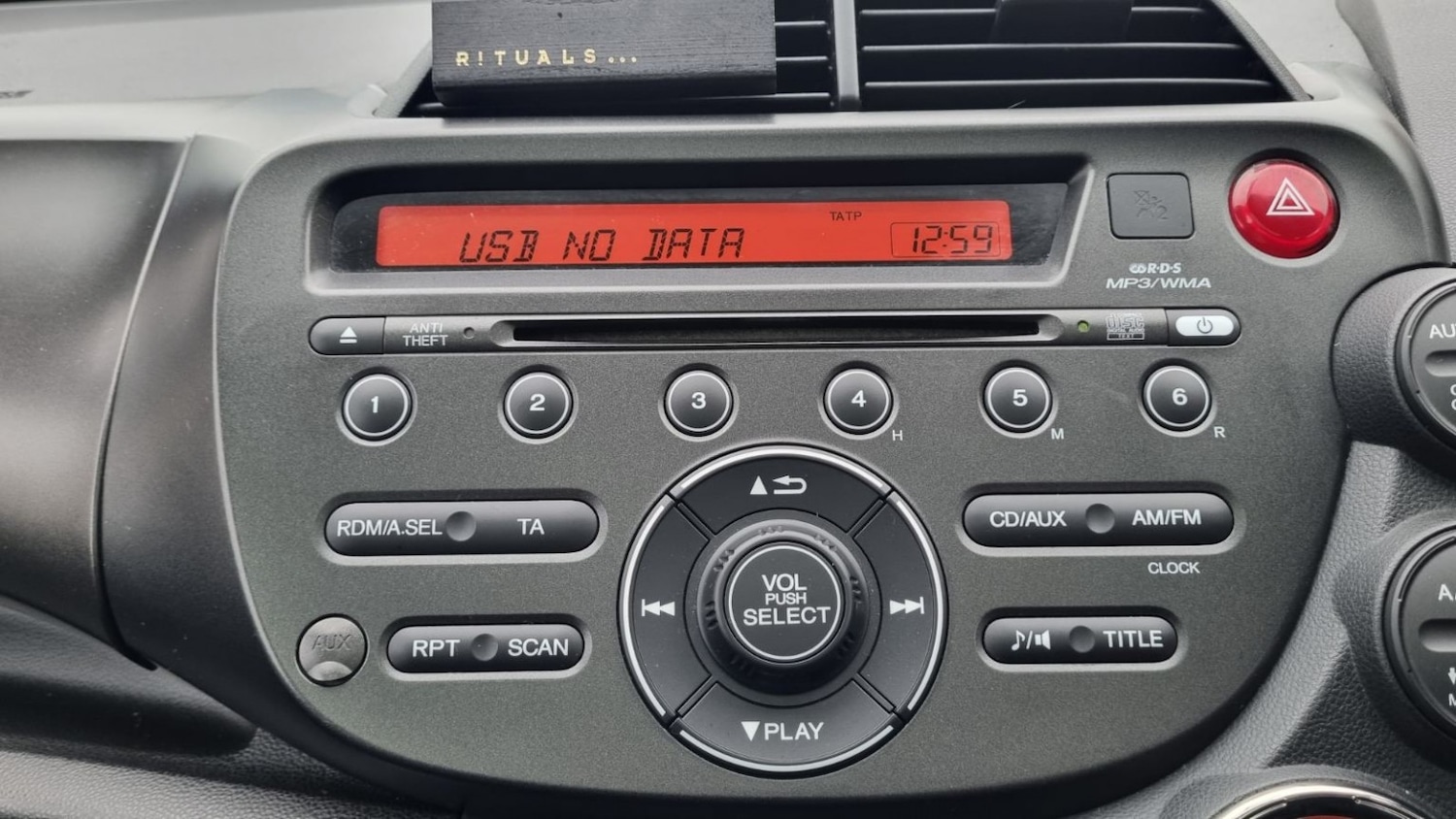 Used Honda Jazz 2014 for sale - 76531195: Photo 34