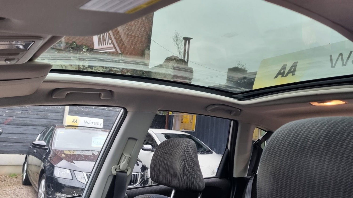 Used Honda Jazz 2014 for sale - 76531195: Photo 47