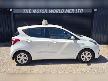 Used Hyundai i10 2014 for sale - 79444800: Photo