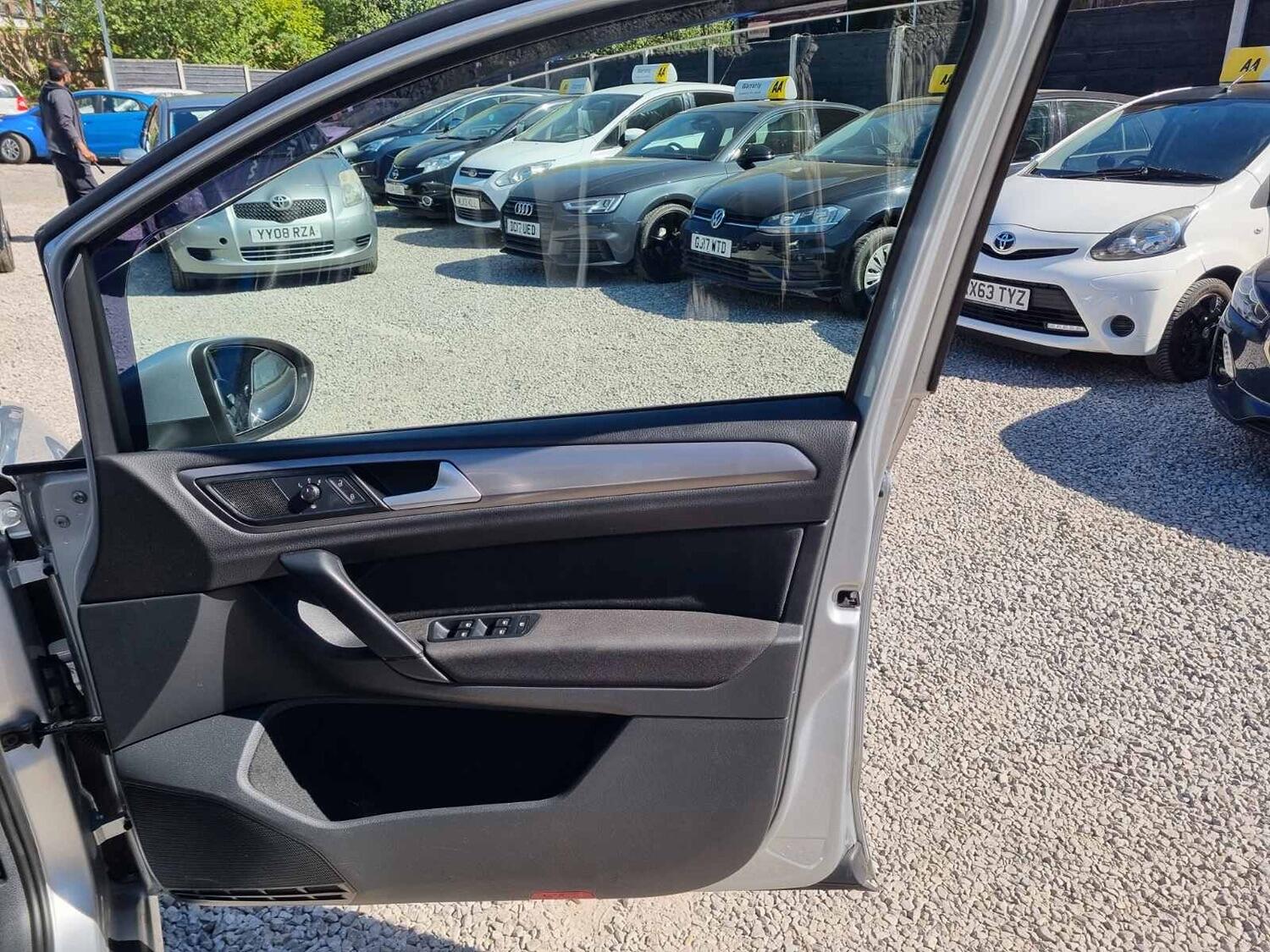 Used Volkswagen Golf SV 2014 for sale - 76793788: Photo 16