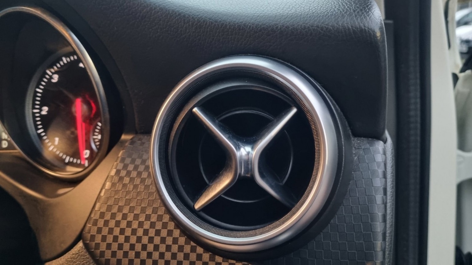 Used Mercedes-Benz A-Class 2017 for sale - 76741380: Photo 15