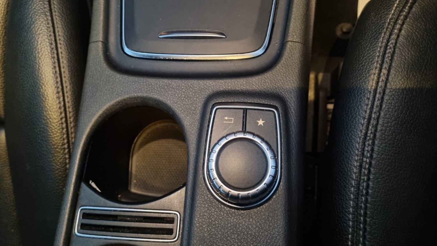 Used Mercedes-Benz A-Class 2017 for sale - 76741380: Photo 33