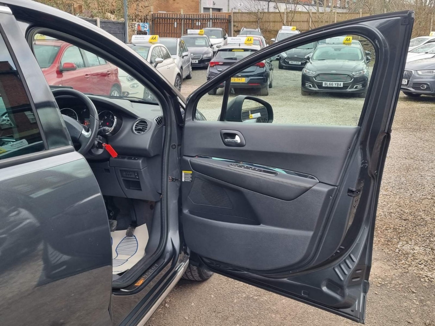 Used Peugeot 3008 2014 for sale - 77681794: Photo 18