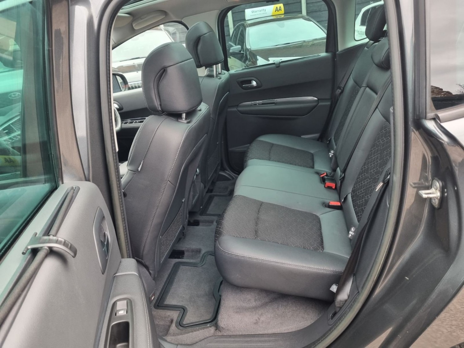 Used Peugeot 3008 2014 for sale - 77681794: Photo 57