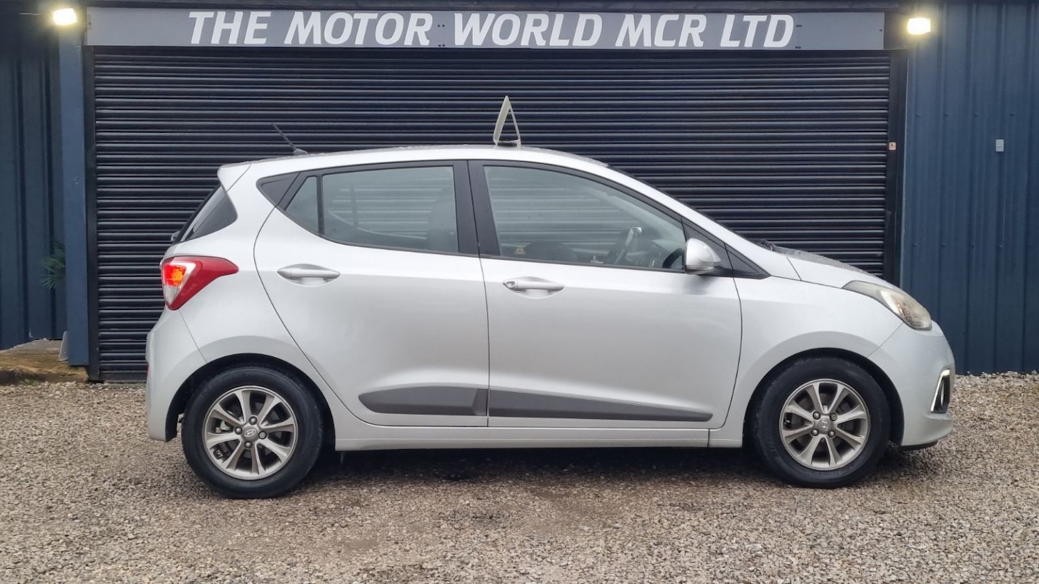 Used Hyundai i10 2014 for sale - 76363048: Photo 3