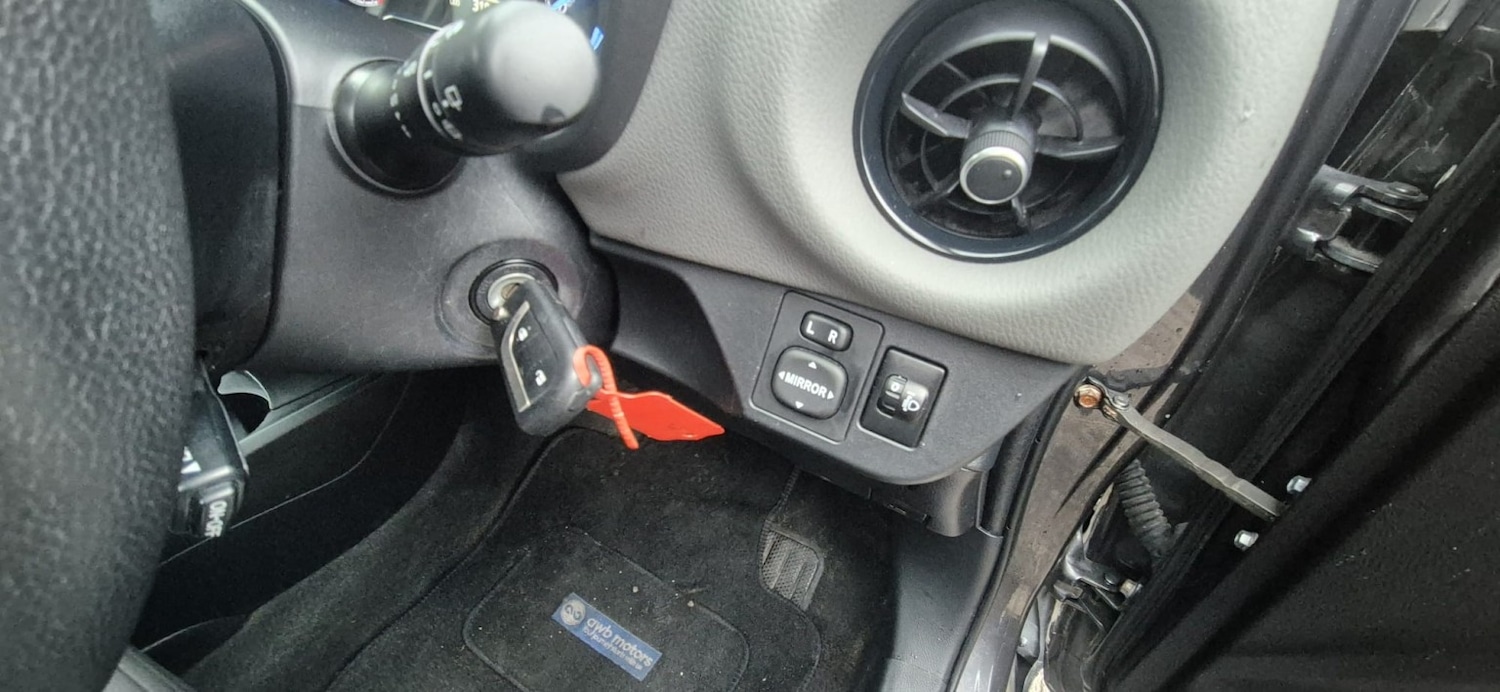 Used Toyota Yaris 2017 for sale - 78038898: Photo 15