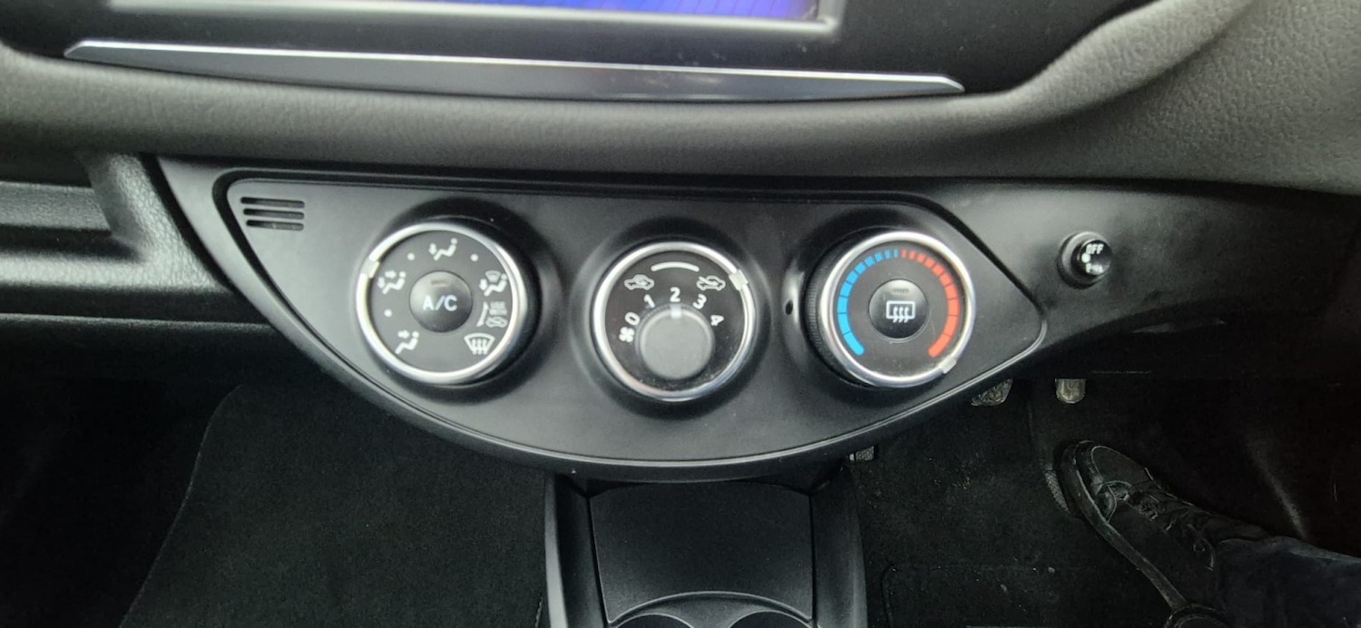 Used Toyota Yaris 2017 for sale - 78038898: Photo 20