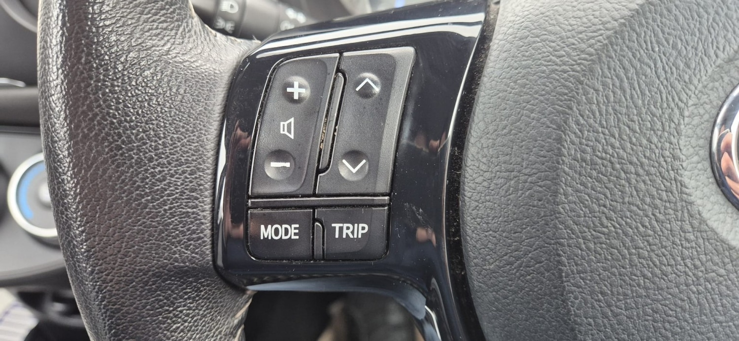 Used Toyota Yaris 2017 for sale - 78038898: Photo 22