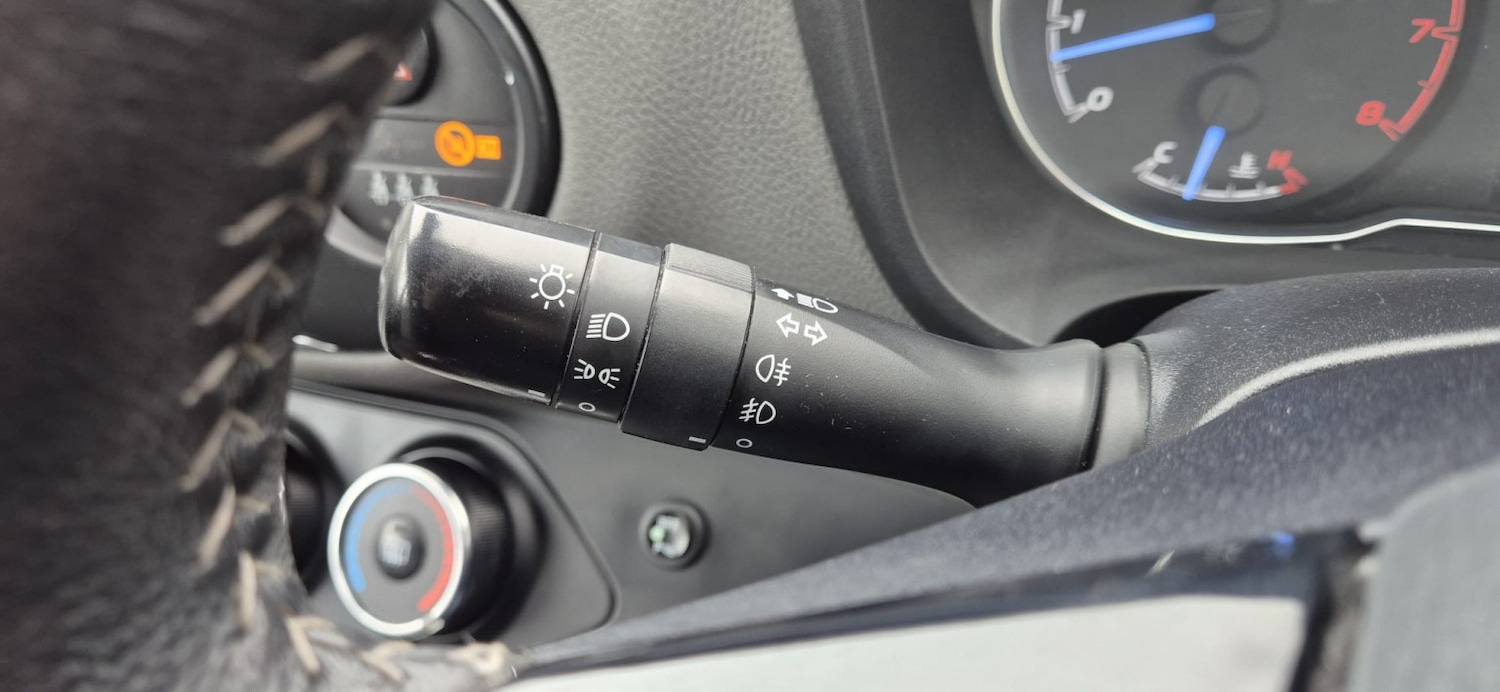 Used Toyota Yaris 2017 for sale - 78038898: Photo 24