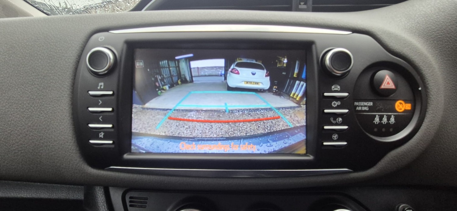 Used Toyota Yaris 2017 for sale - 78038898: Photo 33