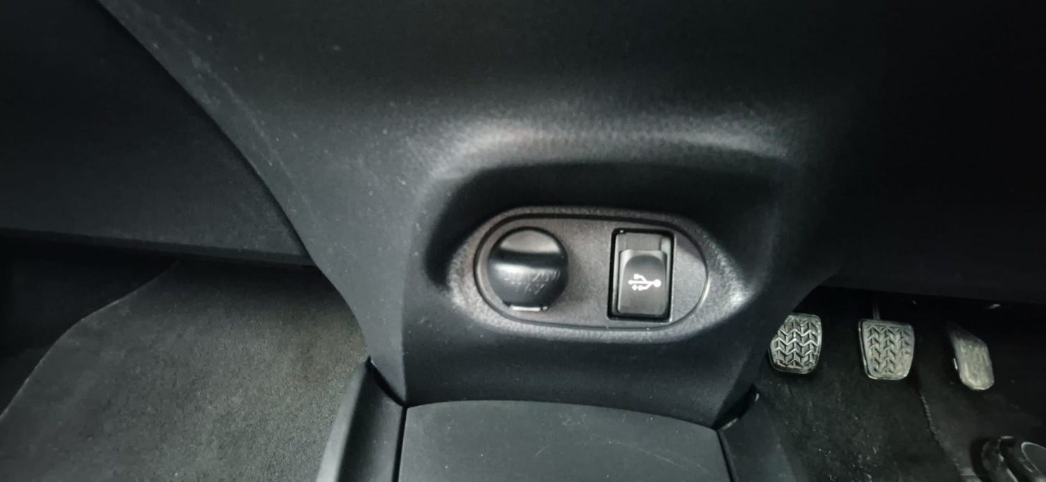 Used Toyota Yaris 2017 for sale - 78038898: Photo 34