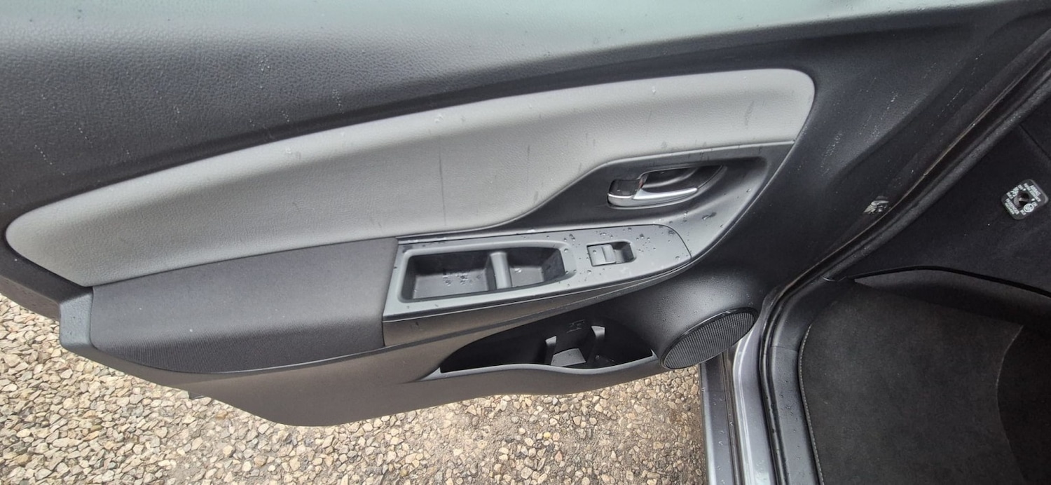 Used Toyota Yaris 2017 for sale - 78038898: Photo 36