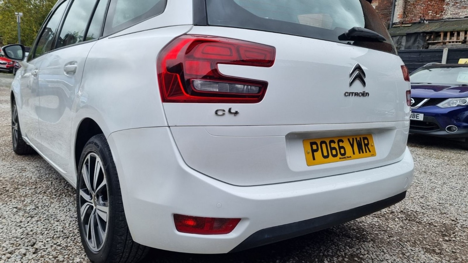 Used Citroen C4 Grand Picasso 2016 for sale - 76211741: Photo 12