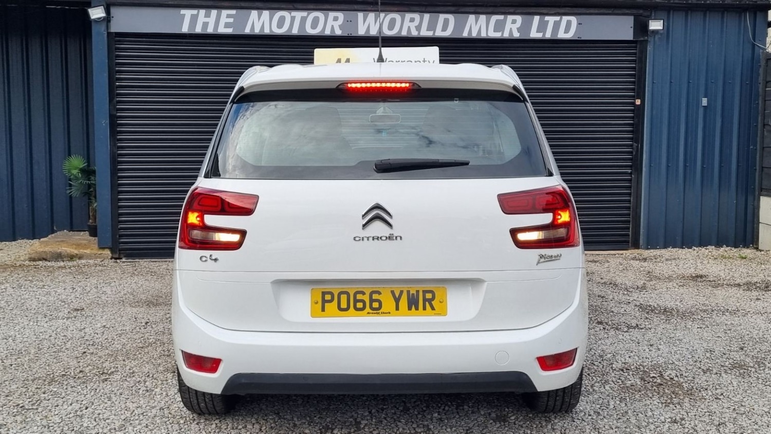 Used Citroen C4 Grand Picasso 2016 for sale - 76211741: Photo 6