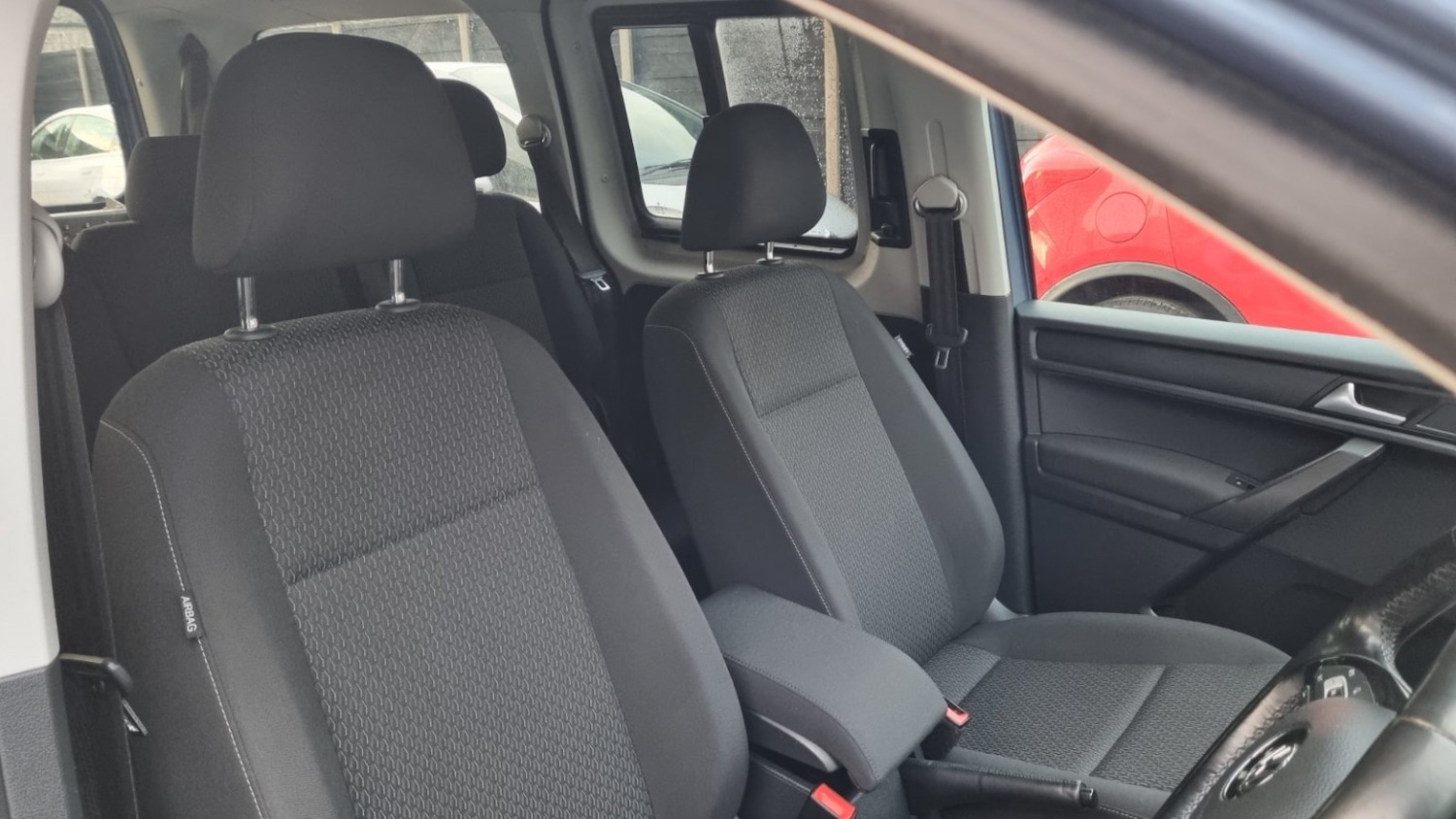 Used Volkswagen Caddy Maxi Life 2017 for sale - 77363574: Photo 21