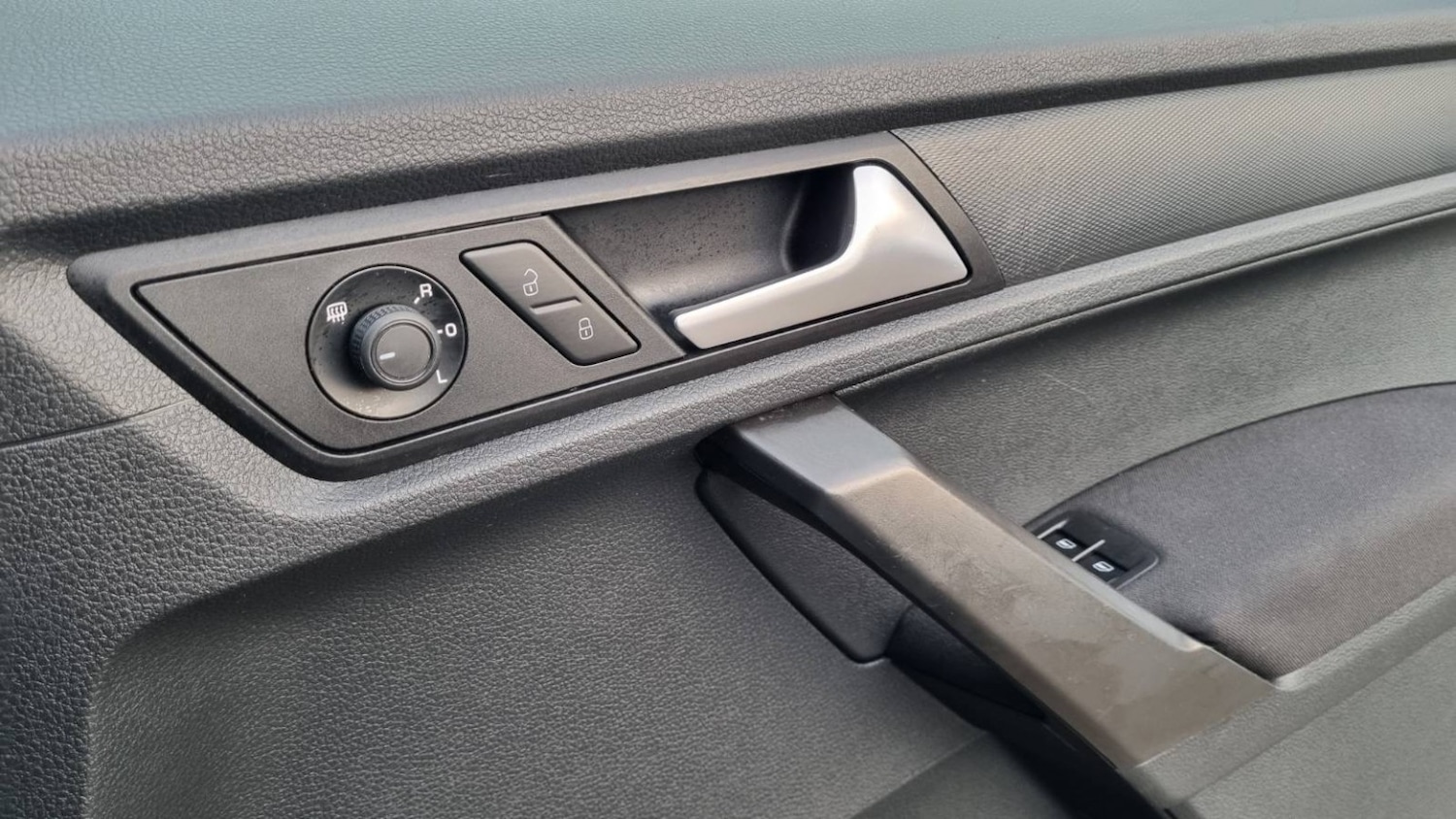 Used Volkswagen Caddy Maxi Life 2017 for sale - 77363574: Photo 25